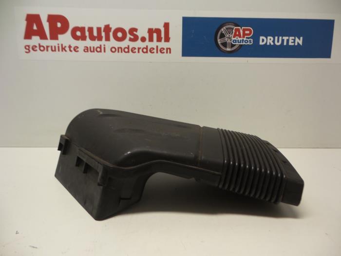 Gebrauchte Ansaugschlauch Luft Audi A4 (B6) 1.8 T 20V Preis € 20,00 Margenregelung angeboten von AP Auto's