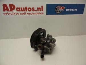 Używane Pompa wspomagania kierownicy Audi A4 (B5) 1.8 20V Cena € 30,00 Procedura marży oferowane przez AP Autos