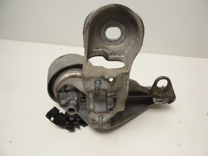 Engine mount from a Audi A4 (B5) 1.8 20V 2000