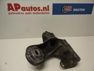 Usados Soporte de motor Audi A4 Avant (B6) 2.5 TDI 24V Precio € 35,00 Norma de margen ofrecido por AP Autos