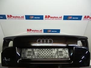 Usados Portón trasero Audi A4 (B7) 1.9 TDI Precio € 99,99 Norma de margen ofrecido por AP Autos