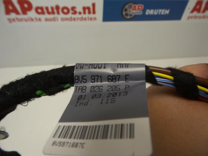 Cable (varios) de un Audi A3 Limousine (8VS/8VM) 1.4 TFSI 16V 2015