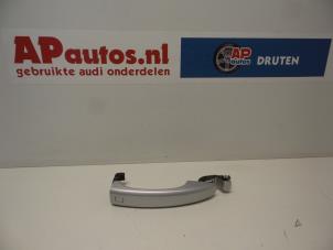 Used Front door handle 4-door, right Audi Q5 (8RB) 2.0 TDI 16V Quattro Price € 24,99 Margin scheme offered by AP Autos