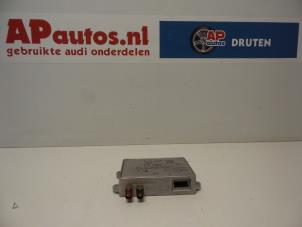 Usagé Antenne amplificateur Audi A5 (8T3) 2.0 FSI 16V Prix € 9,99 Règlement à la marge proposé par AP Autos