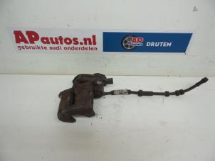 Used Rear brake calliper, left Audi A5 (8T3) 2.0 FSI 16V Price € 49,99 Margin scheme offered by AP Autos