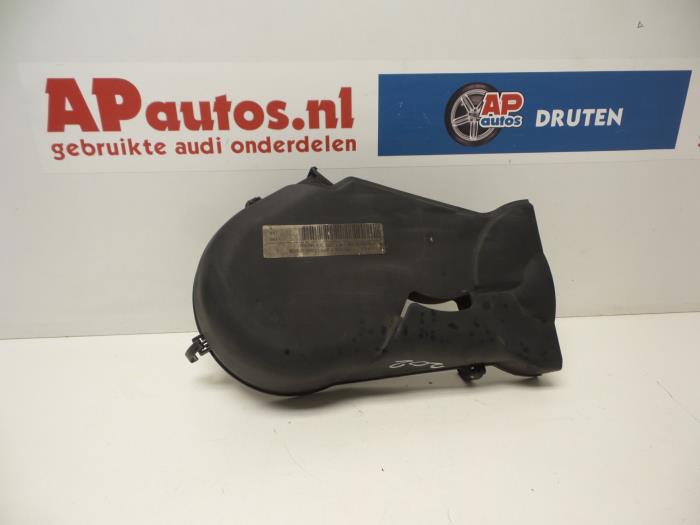 Usagé Couvercle de distribution Audi A4 Avant (B5) 2.5 TDI V6 24V Prix € 35,00 Règlement à la marge proposé par AP Auto's