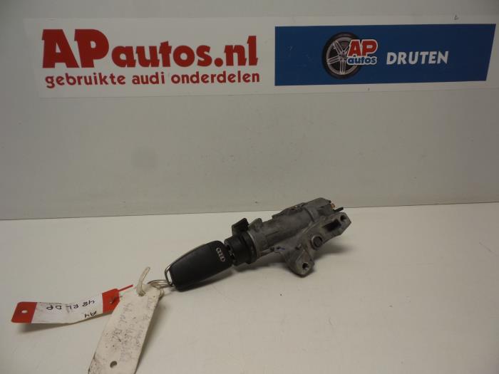 Używane Stacyjka + Kluczyk Audi A4 (B7) 1.9 TDI Cena € 24,99 Procedura marży oferowane przez AP Auto's