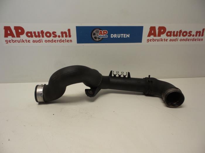 Usagé Tuyau intercooler Audi A3 Sportback (8PA) 1.9 TDI Prix € 14,99 Règlement à la marge proposé par AP Auto's