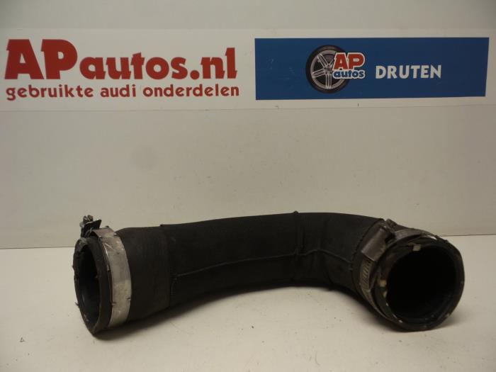 Gebrauchte Intercooler Schlauch Audi Q5 (8RB) 2.0 TDI 16V Quattro Preis € 24,99 Margenregelung angeboten von AP Auto's