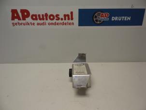 Used Radio amplifier Audi A2 (8Z0) 1.6 FSI 16V Price € 45,00 Margin scheme offered by AP Autos