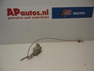 Used Tank flap lock motor Audi Q7 (4LB) 4.2 FSI V8 32V Price € 19,99 Margin scheme offered by AP Autos
