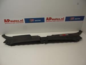 Used Front bumper, central component Audi Q5 (8RB) 2.0 TDI 16V Quattro Price € 14,99 Margin scheme offered by AP Autos