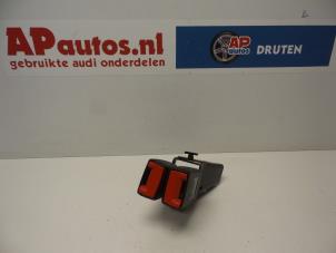 Used Rear seatbelt tensioner, centre Audi Q7 (4LB) 3.0 TDI V6 24V Price € 25,00 Margin scheme offered by AP Autos