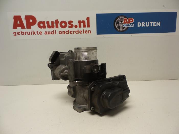 Usagé Boitier papillon Audi Q5 (8RB) 2.0 TDI 16V Quattro Prix € 39,99 Règlement à la marge proposé par AP Auto's