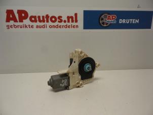 Używane Silnik szyby drzwiowej Audi A1 Sportback (8XA/8XF) 1.4 TFSI Cylinder on demand 16V Cena € 19,99 Procedura marży oferowane przez AP Autos