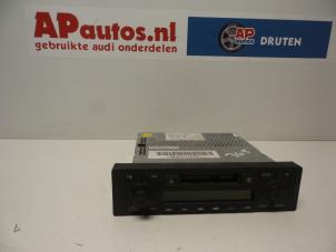 Usagé Radio/Cassette Audi TT (8N3) 1.8 T 20V Quattro Prix € 39,99 Règlement à la marge proposé par AP Autos