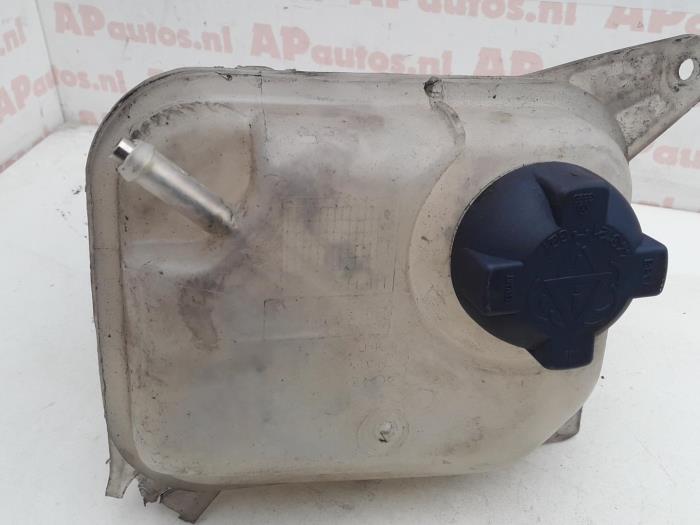 Expansion vessel from a Audi Cabrio (B4) 1.9 TDI 1993