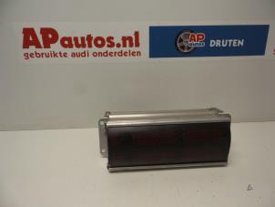 Używane Poduszka powietrzna prawa (deska rozdzielcza) Audi TT (8N3) 1.8 T 20V Quattro Cena € 25,00 Procedura marży oferowane przez AP Autos