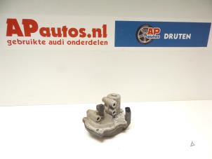 Usagé Clapet tourbillon moteur Audi A4 (B7) 2.0 TFSI 20V Prix € 19,99 Règlement à la marge proposé par AP Autos