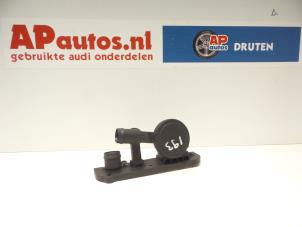 Usagé Débitmètre Audi A4 (B7) 2.0 TFSI 20V Prix € 19,99 Règlement à la marge proposé par AP Autos