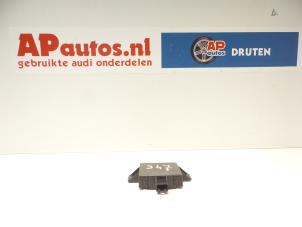 Używane Modul alarmu Audi A3 Sportback (8PA) 2.0 TDI 16V Cena € 45,00 Procedura marży oferowane przez AP Autos