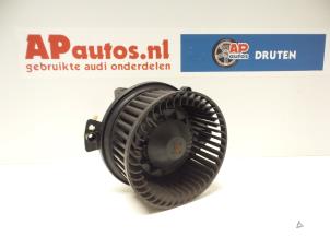 Używane Silnik wentylatora nagrzewnicy Audi A4 (B7) 2.0 TFSI 20V Cena € 19,99 Procedura marży oferowane przez AP Autos