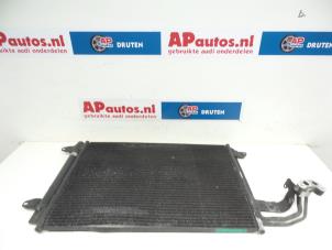 Usados Radiador de aire acondicionado Audi A3 Sportback (8PA) 1.6 Precio € 45,00 Norma de margen ofrecido por AP Autos
