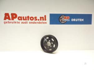 Używane Kolo pasowe pompy wspomagania kierownicy Audi TT (8N3) 1.8 20V Turbo Quattro Cena € 15,00 Procedura marży oferowane przez AP Autos