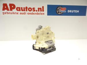 Gebrauchte Türschlossmechanik 4-türig links hinten Audi Q7 (4LB) 3.0 TDI V6 24V Preis € 27,50 Margenregelung angeboten von AP Autos