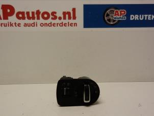 Usados Interruptor de luz Audi A3 Sportback (8PA) 1.6 Precio € 35,00 Norma de margen ofrecido por AP Autos