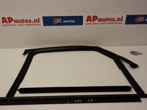 Używane Uszczelka drzwi lewych tylnych wersja 4-drzwiowa Audi A1 Sportback (8XA/8XF) 1.2 TFSI Cena € 20,00 Procedura marży oferowane przez AP Autos