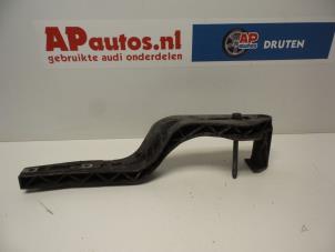 Used Motor beam Audi RS 4 Avant (B5) 2.7 30V Biturbo Price € 35,00 Margin scheme offered by AP Autos