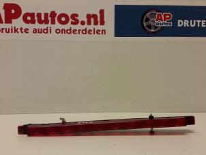 Usagé Feu de freinage supplémentaire centre Audi A3 (8L1) 1.6 Prix € 35,00 Règlement à la marge proposé par AP Autos