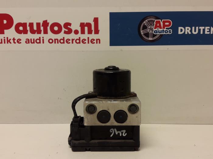 Usagé Bloc ABS Audi A3 (8L1) 1.6 Prix € 29,99 Règlement à la marge proposé par AP Auto's