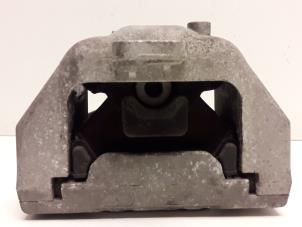 Support moteur d'un Audi A3 (8L1) 1.6 1997