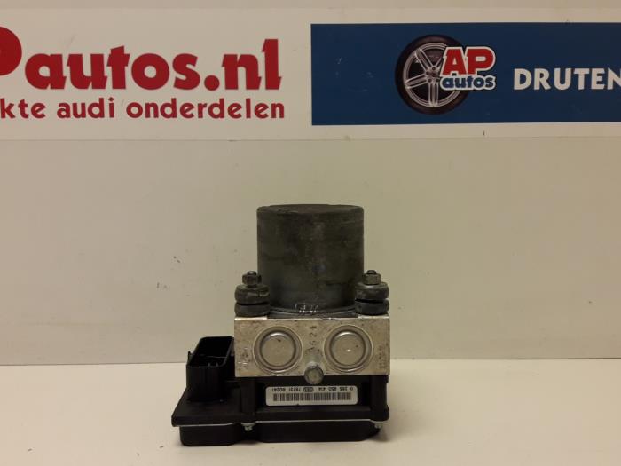 Begagnade ABS-pump Audi RS 4 Avant (B7) RS4 4.2 V8 40V Pris € 174,99 Marginaltabell erbjuds av AP Auto's