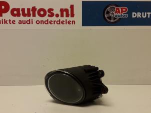 Usagé Anti brouillard gauche Audi RS 4 Avant (B7) Prix € 19,99 Règlement à la marge proposé par AP Autos