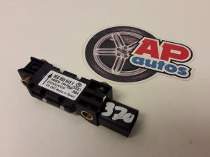 Used Airbag sensor Audi A4 (B6) 2.0 FSI 16V Price € 10,00 Margin scheme offered by AP Autos