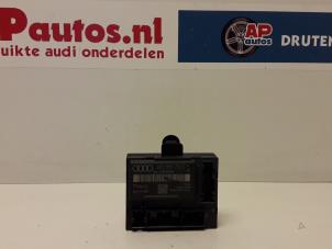 Używane Modul centralnego zamka Audi A6 Avant (C6) 2.7 TDI V6 24V Cena € 24,99 Procedura marży oferowane przez AP Autos