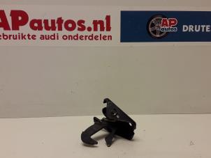 Used Bonnet lock mechanism Audi A3 Sportback (8VA/8VF) 1.6 TDI Ultra 16V Price € 35,00 Margin scheme offered by AP Autos
