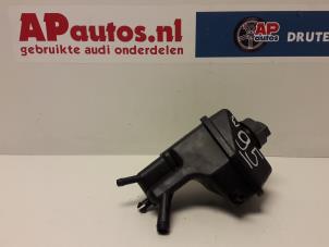 Used Power steering fluid reservoir Audi A6 (C6) 3.2 V6 24V FSI Price € 15,00 Margin scheme offered by AP Autos