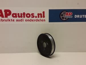 Usagé Poulie pompe à eau Audi Q7 (4LB) 3.0 TDI V6 24V Prix € 15,00 Règlement à la marge proposé par AP Autos