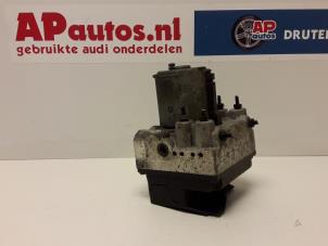Usagé Pompe ABS Audi A4 (B5) 1.6 Prix € 50,00 Règlement à la marge proposé par AP Autos