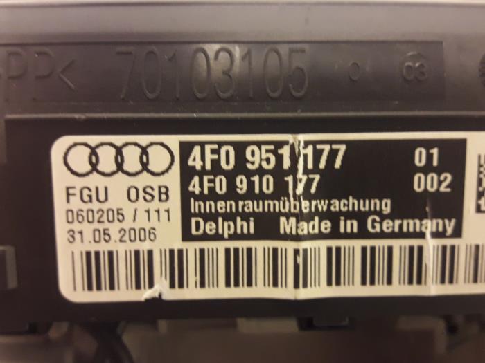 Innenbeleuchtung vorne van een Audi A6 Avant Quattro (C6) 3.0 TDI V6 24V 2006