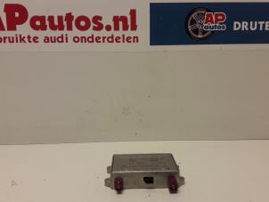 Używane Wzmacniacz anteny Audi A6 Avant Quattro (C6) 3.0 TDI V6 24V Cena € 14,99 Procedura marży oferowane przez AP Autos