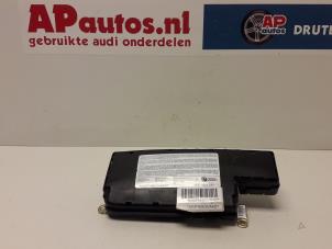 Używane Poduszka powietrzna fotela (siedzisko) Audi A6 Quattro (C5) 2.5 TDI V6 24V Cena € 25,00 Procedura marży oferowane przez AP Autos