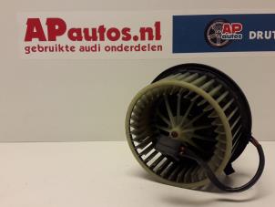 Używane Silnik wentylatora nagrzewnicy Audi A4 (B5) 1.8 20V Cena € 35,00 Procedura marży oferowane przez AP Autos