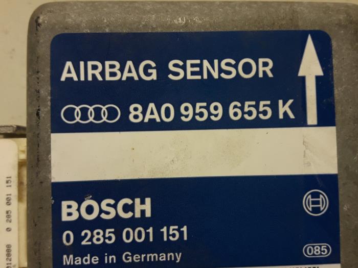 Airbag Module from a Audi A8 (D2) 2.8 V6 1995