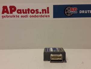 Usados Módulo de Airbag Audi A8 (D2) 2.8 V6 Precio € 49,99 Norma de margen ofrecido por AP Autos