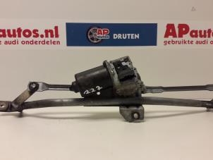 Usagé Moteur + mécanisme d'essuie glace Audi A4 (B5) 1.8 20V Prix € 34,99 Règlement à la marge proposé par AP Autos